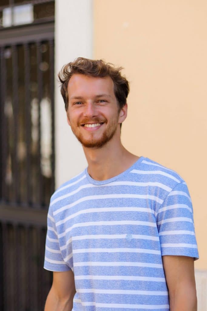 Leo - shopmedewerker en gids